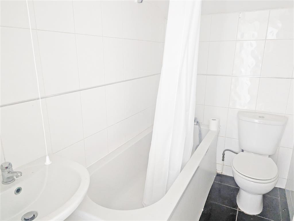 Flat 9, 140-142, Whetstone Lane, BIRKENHEAD, Merseyside, CH41 2TQ