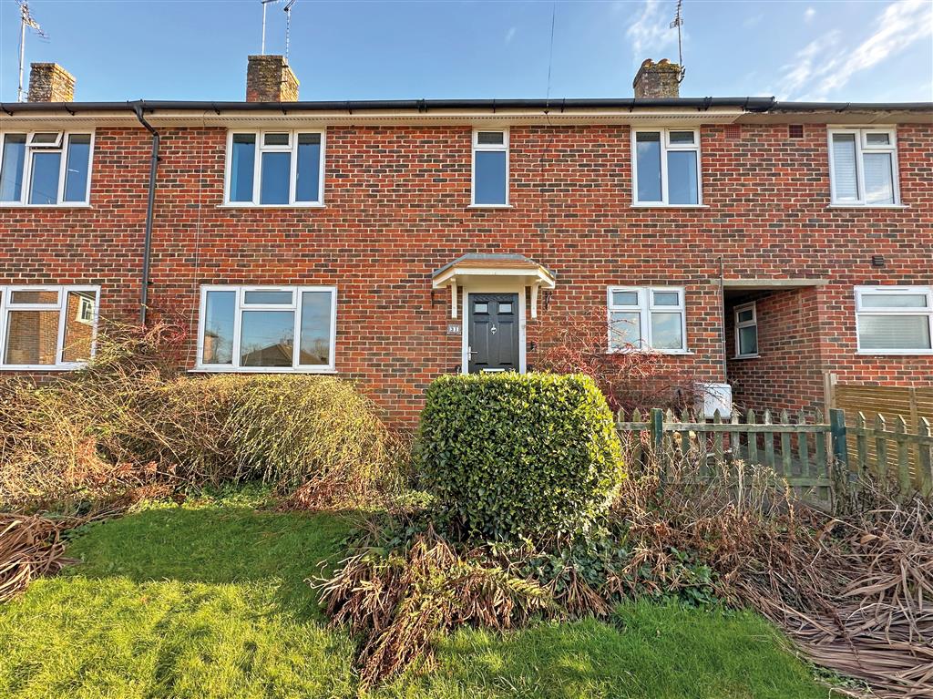 31, Vinson Road, LISS, Hampshire, GU33 7NE