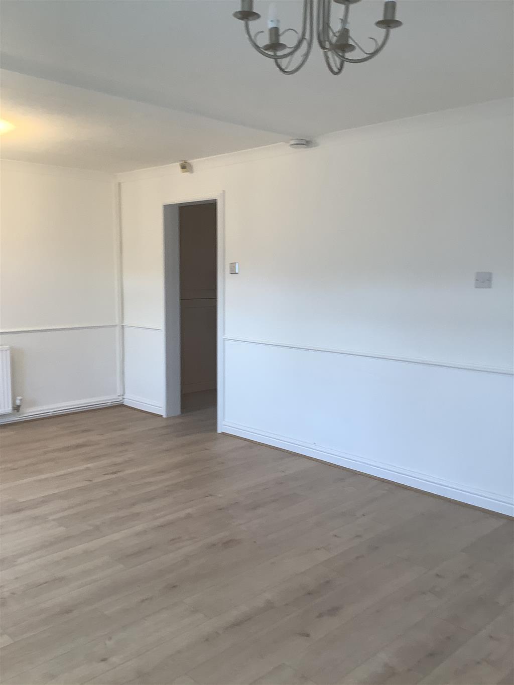 57, Combs Mews, GLOSSOP, Derbyshire, SK13 0DH