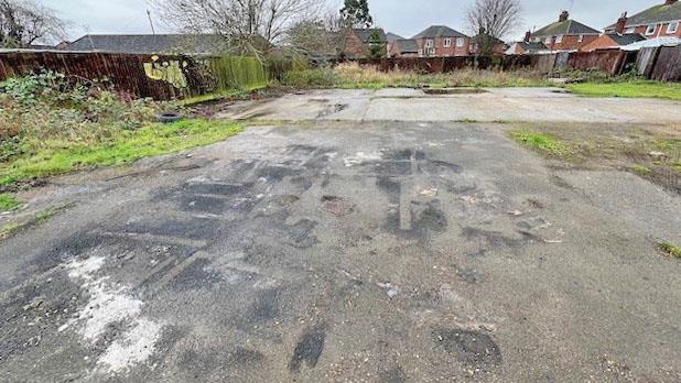Land west of 53-69, Grounds Avenue, MARCH, Cambridgeshire, PE15 9BG