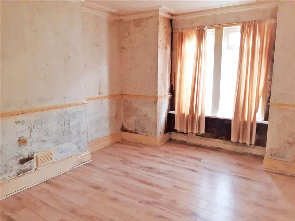 106, Brinkburn Avenue, GATESHEAD, Tyne and Wear, NE8 4JU