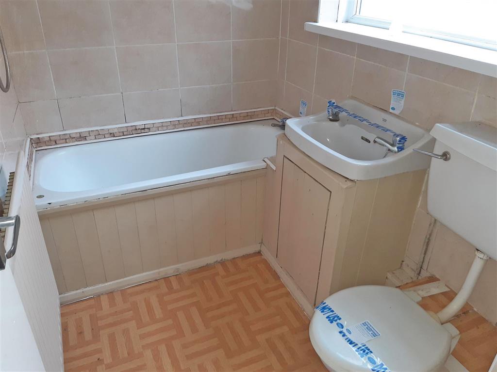106, Brinkburn Avenue, GATESHEAD, Tyne and Wear, NE8 4JU