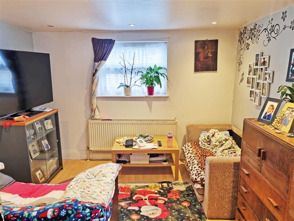 Flat 1C, St. Margarets Avenue, Tottenham, London, N15 3DH