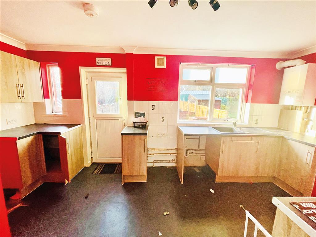 48, Moorhouse Avenue, WAKEFIELD, West Yorkshire, WF3 4BD