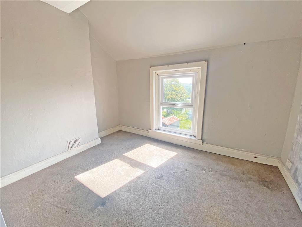 Flats 1-3, 1, Brisco Road, EGREMONT, Cumbria, CA22 2EQ