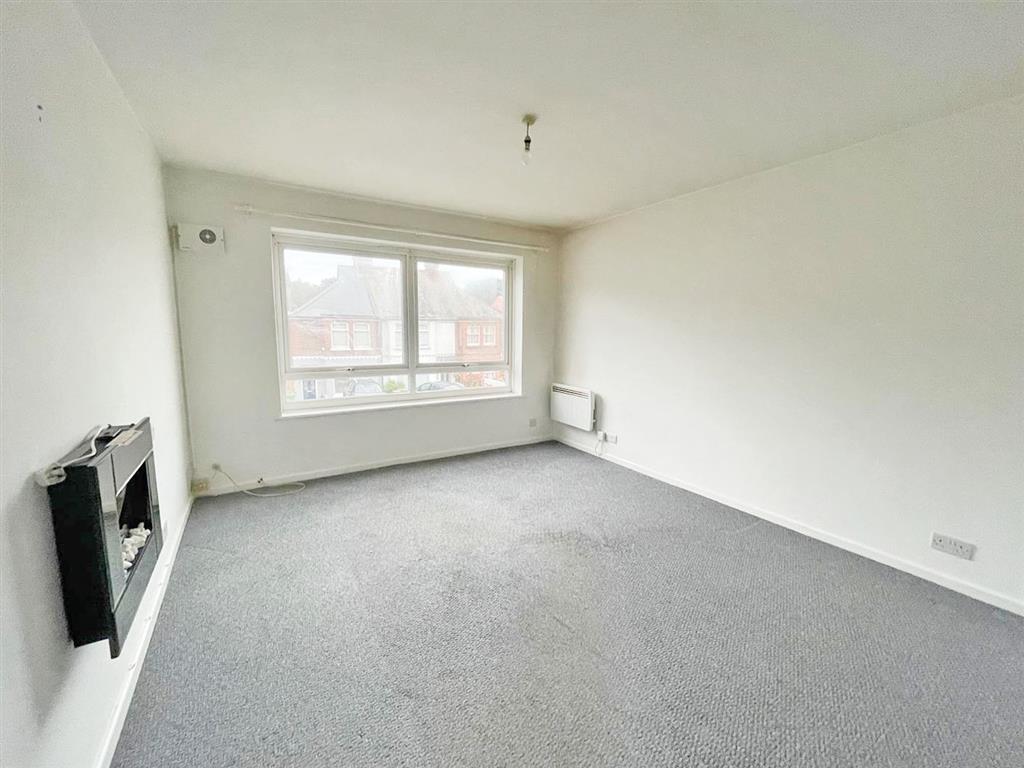 1 Stamford Court, Harold Road, HASTINGS, East Sussex, TN35 5PE