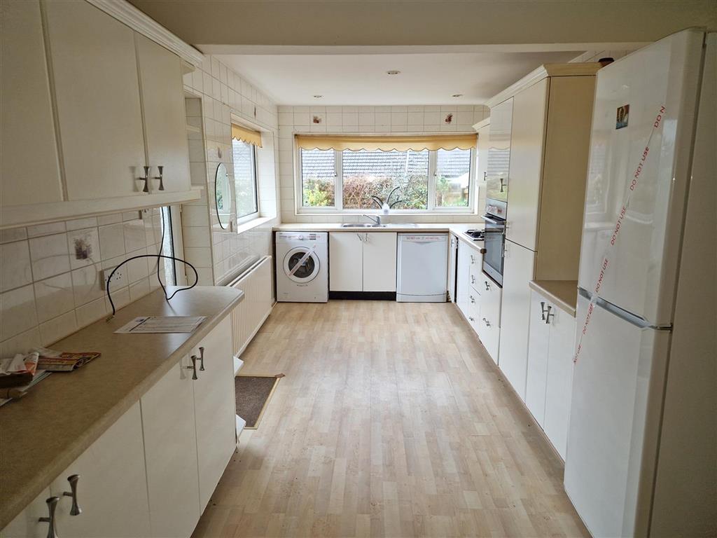 8, Howbeck Close, PRENTON, Merseyside, CH43 6TH