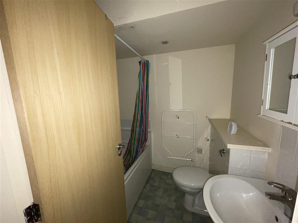 Apartment 6, 94-96, Wood Street, LIVERPOOL, Merseyside, L1 4DQ