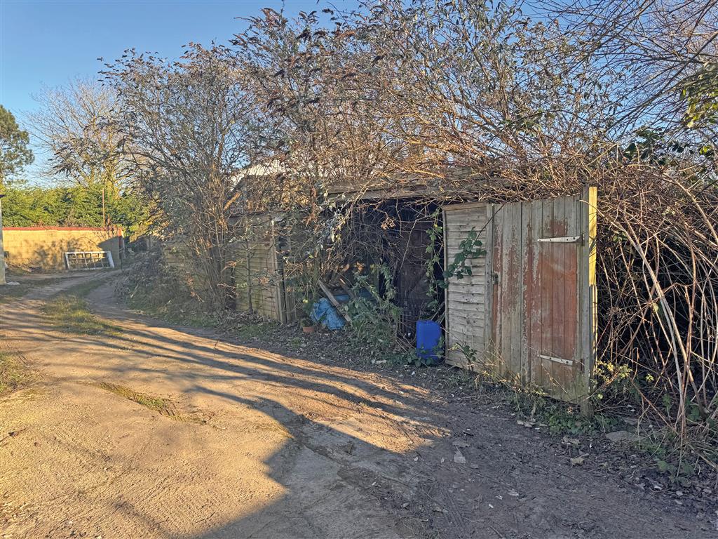 Land off, Shrivenham Road, SWINDON, Wiltshire, SN1 2NH