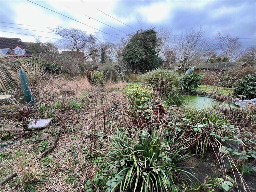 25, Swanton Grove, DEREHAM, Norfolk, NR19 2HN