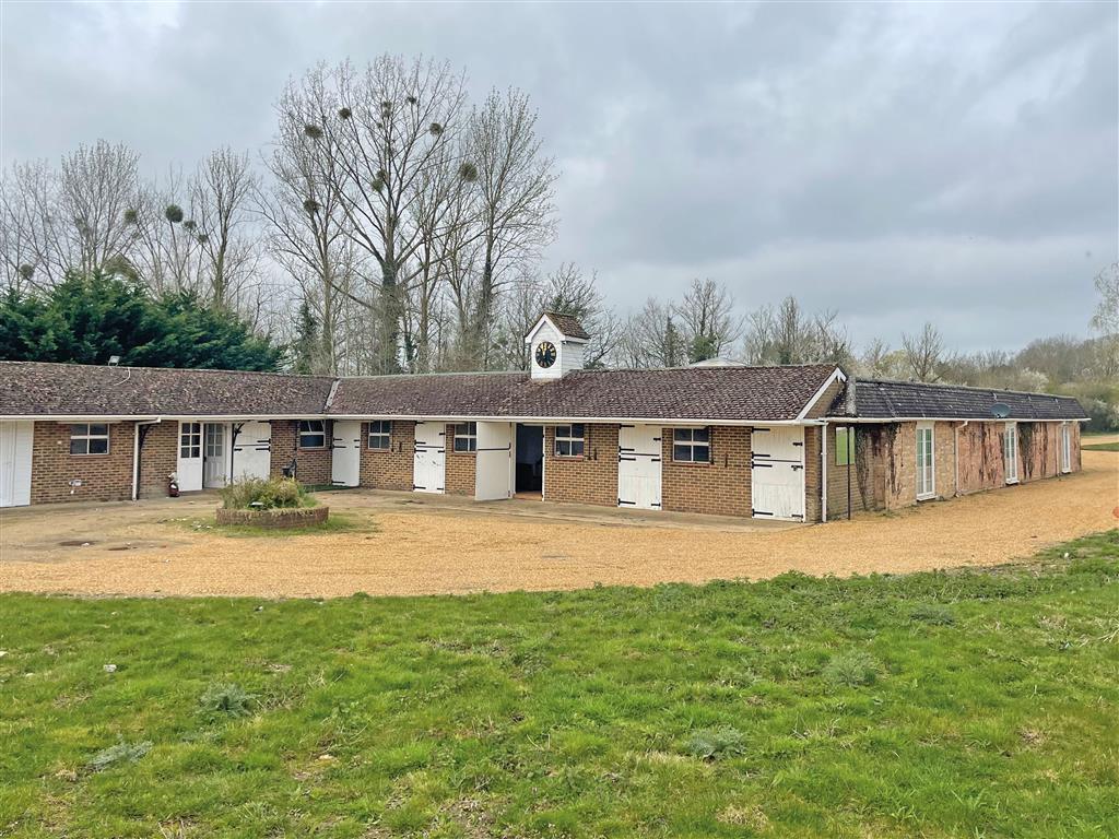 Wildwood, Mounts Hill, WINDSOR, Berkshire, SL4 4RH