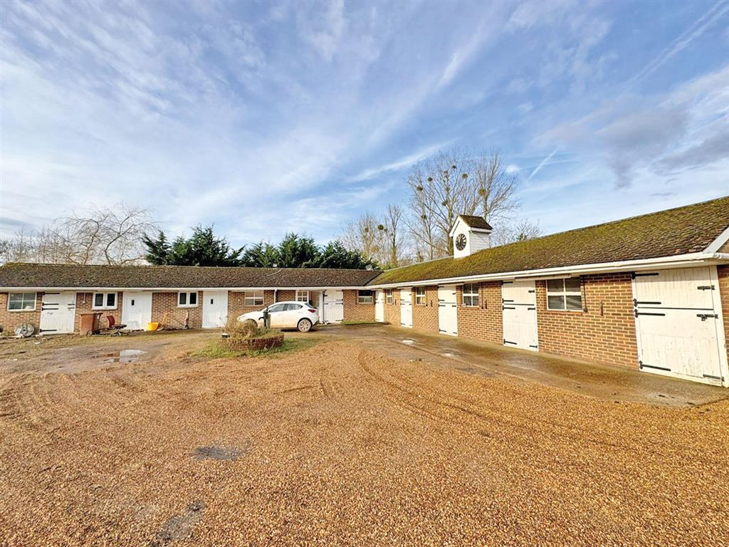 Wildwood, Mounts Hill, WINDSOR, Berkshire, SL4 4RH