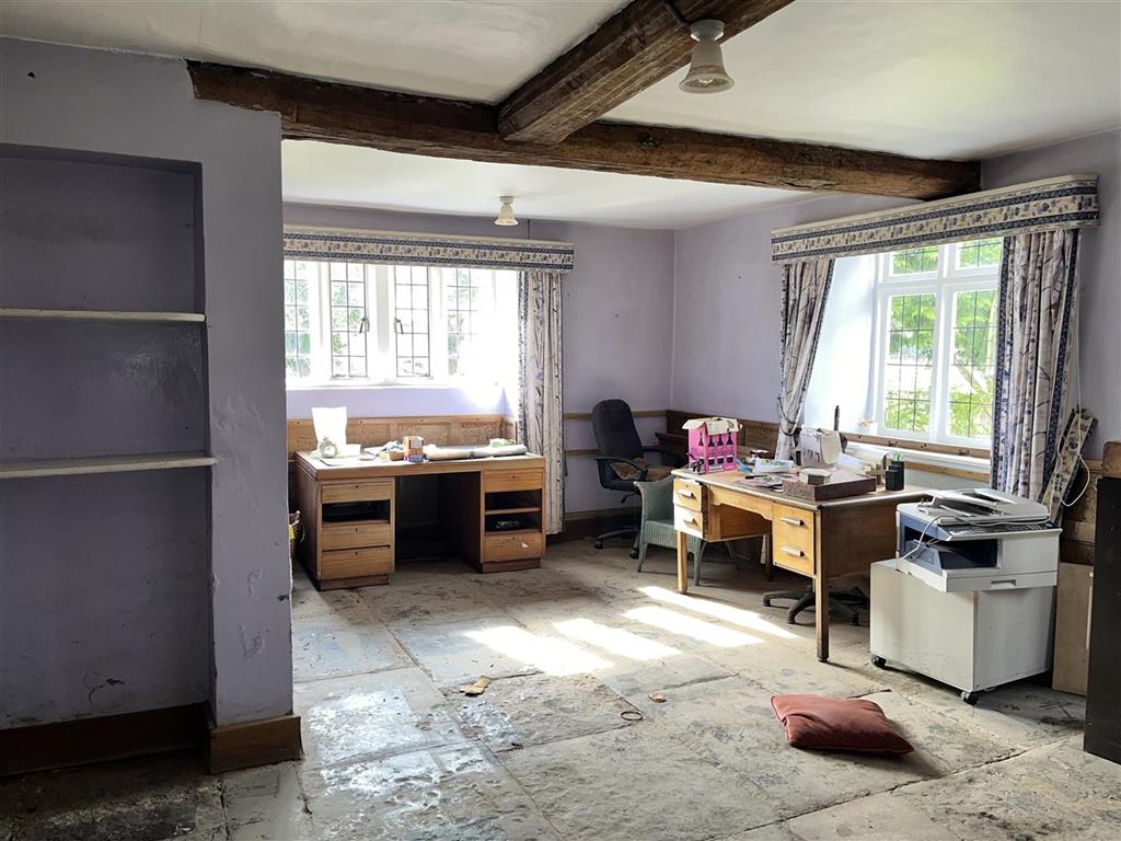 Moor Hall Farm , and the Land on the South East of Moor hall, ALCESTER, Warwickshire, B49 6DL