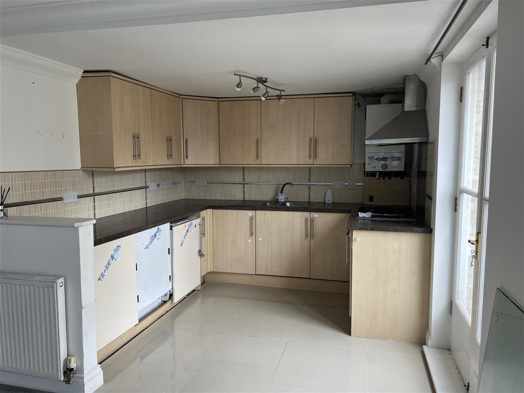 Flat 8, Granville Court, D'Este Road, RAMSGATE, Kent, CT11 8DD