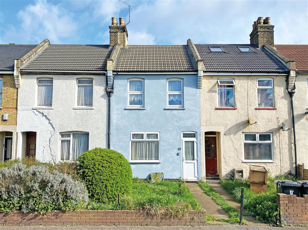 19 Blewitts Cottages, New Road, RAINHAM, Essex, RM13 8SL