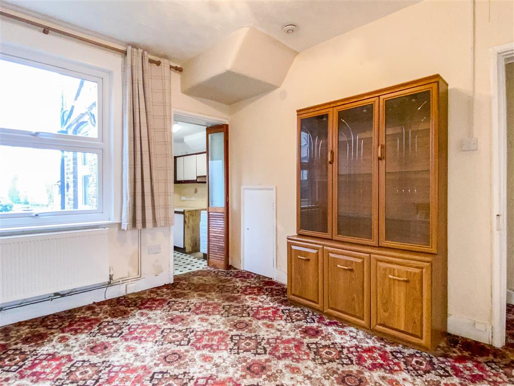19 Blewitts Cottages, New Road, RAINHAM, Essex, RM13 8SL