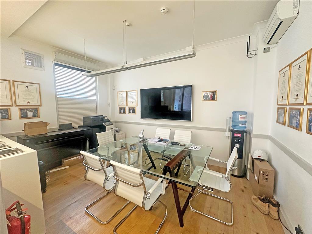 10, Northumberland Alley, LONDON, London, EC3N 2EJ
