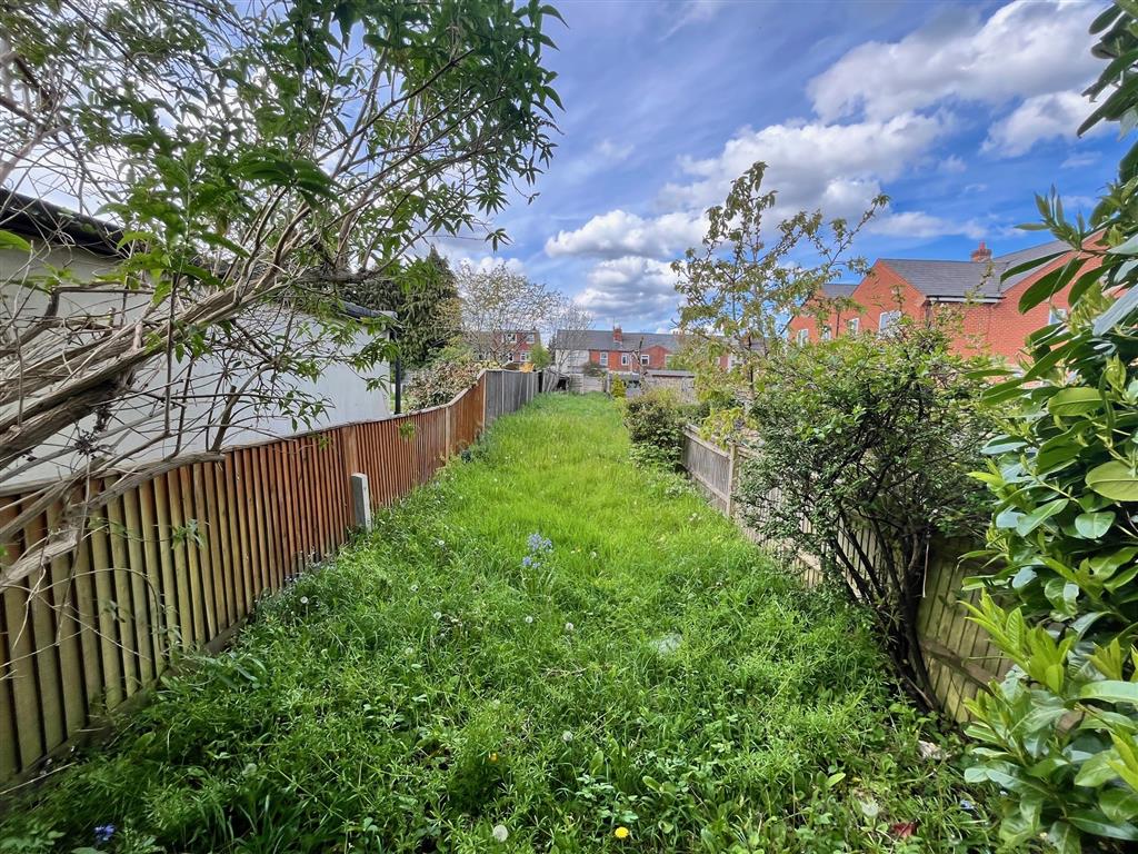 392, Gosbrook Road, READING, Berkshire, RG4 8EG