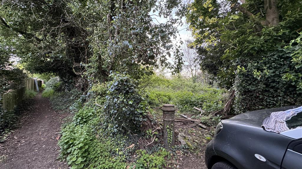 Land North of, 240, Hertingfordbury Road, HERTFORD, Hertfordshire, SG14 2LG