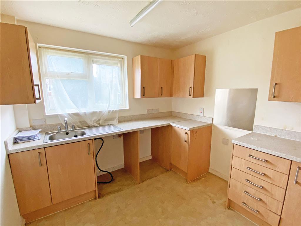 19, Wessex Road, CHIPPENHAM, Wiltshire, SN14 0LR