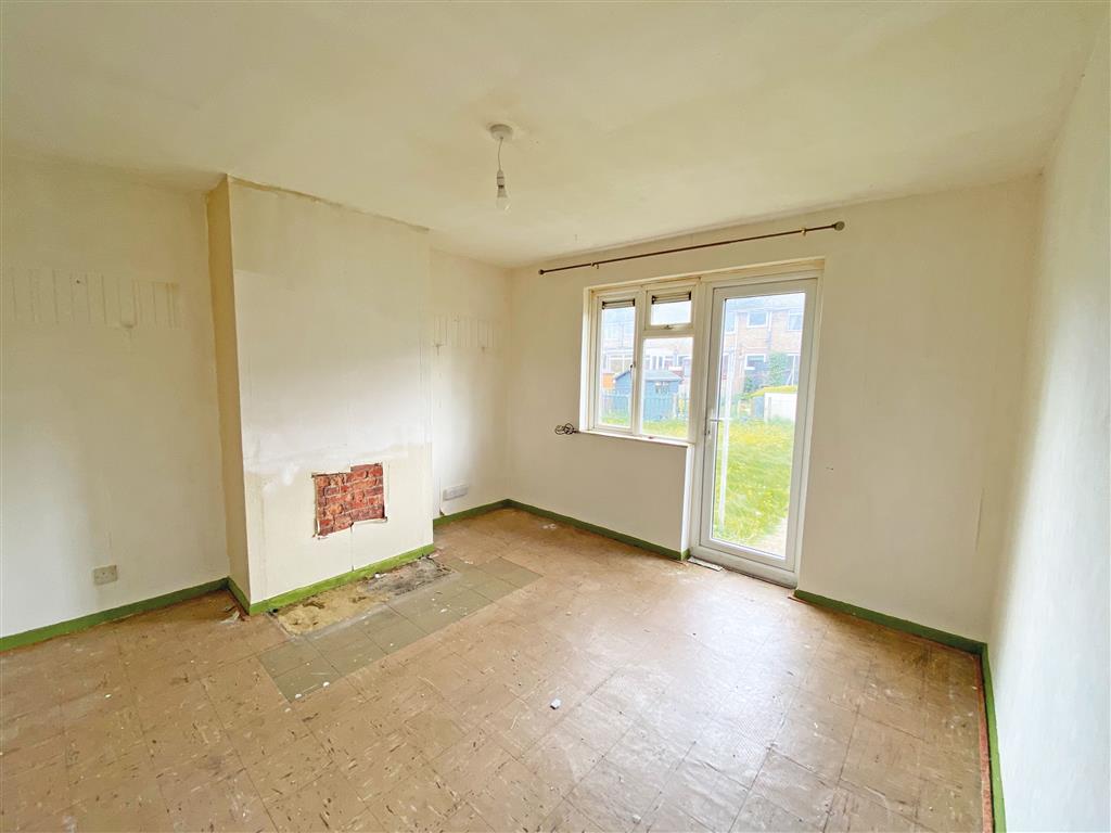 19, Wessex Road, CHIPPENHAM, Wiltshire, SN14 0LR