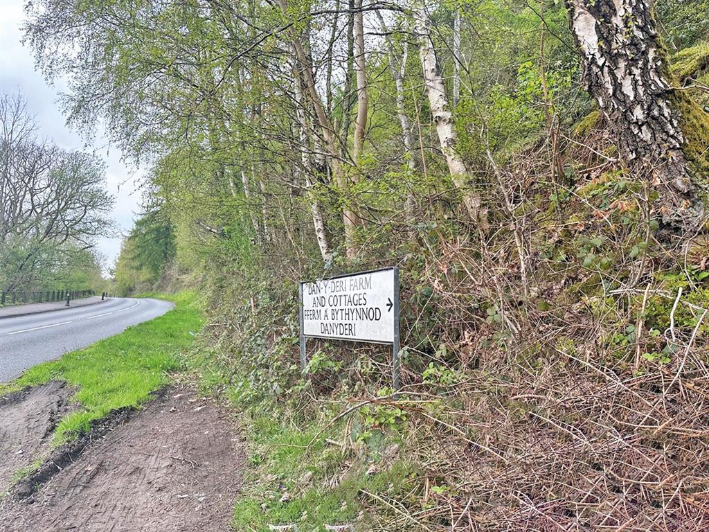 Plot 1, Dan-y-Deri Farm, MERTHYR TYDFIL, Mid Glamorgan, CF48 4SN