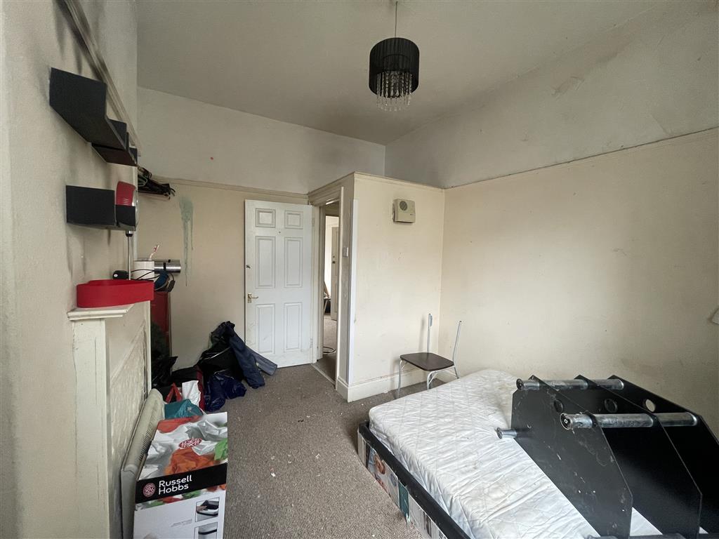 Flat 2, 10, Percy Terrace, PLYMOUTH, Devon, PL4 7HG