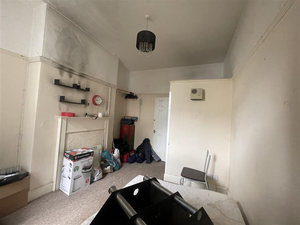 Flat 2, 10, Percy Terrace, PLYMOUTH, Devon, PL4 7HG