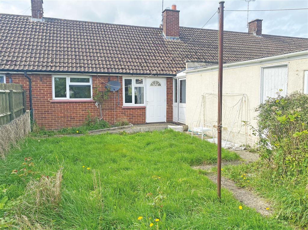 55, Queens Road, SWINDON, Wiltshire, SN4 8AH