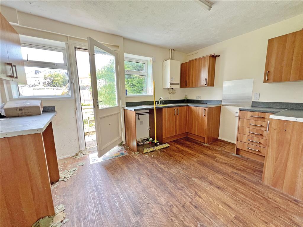 11, Oliver Avenue, CORSHAM, Wiltshire, SN13 0AJ
