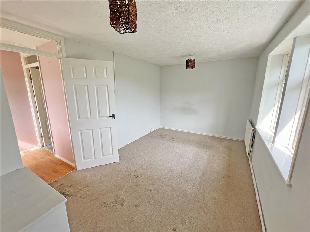 11, Oliver Avenue, CORSHAM, Wiltshire, SN13 0AJ