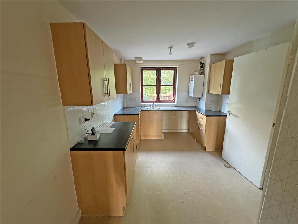 23, Pownsett Terrace, ILFORD, Essex, IG1 2SW