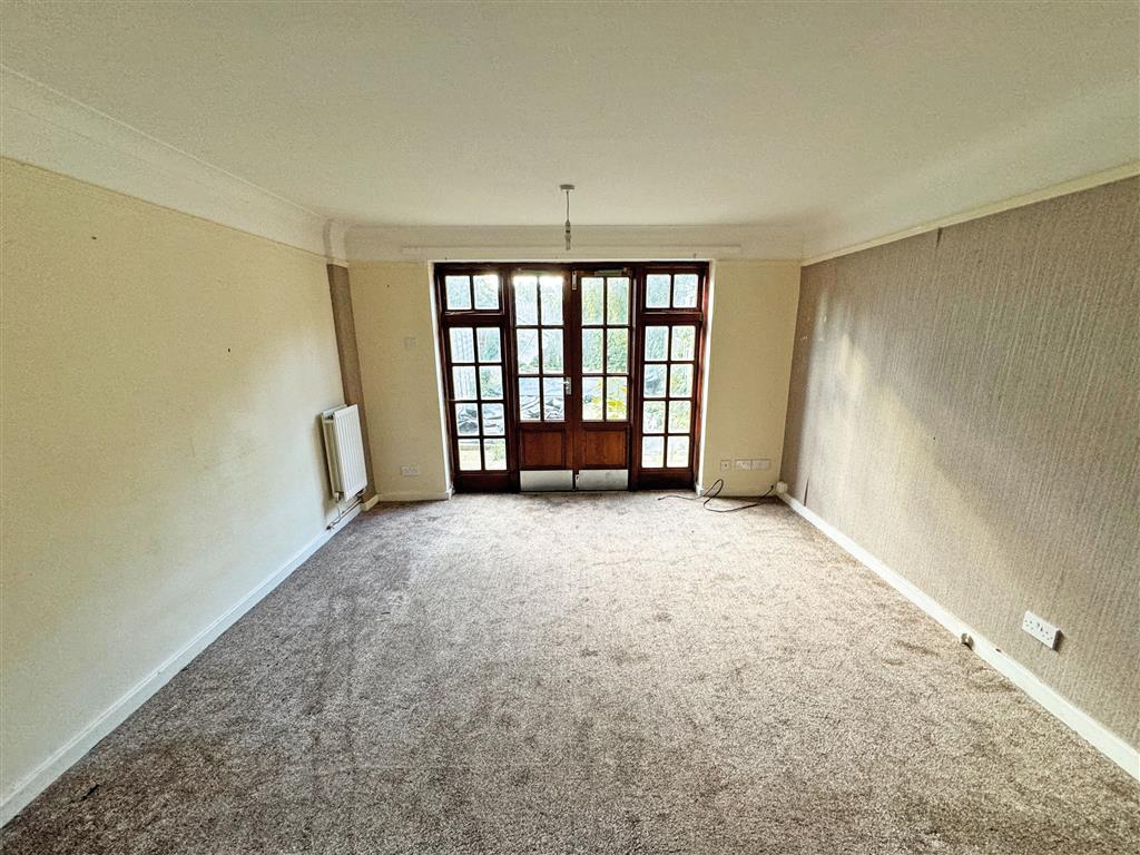23, Pownsett Terrace, ILFORD, Essex, IG1 2SW