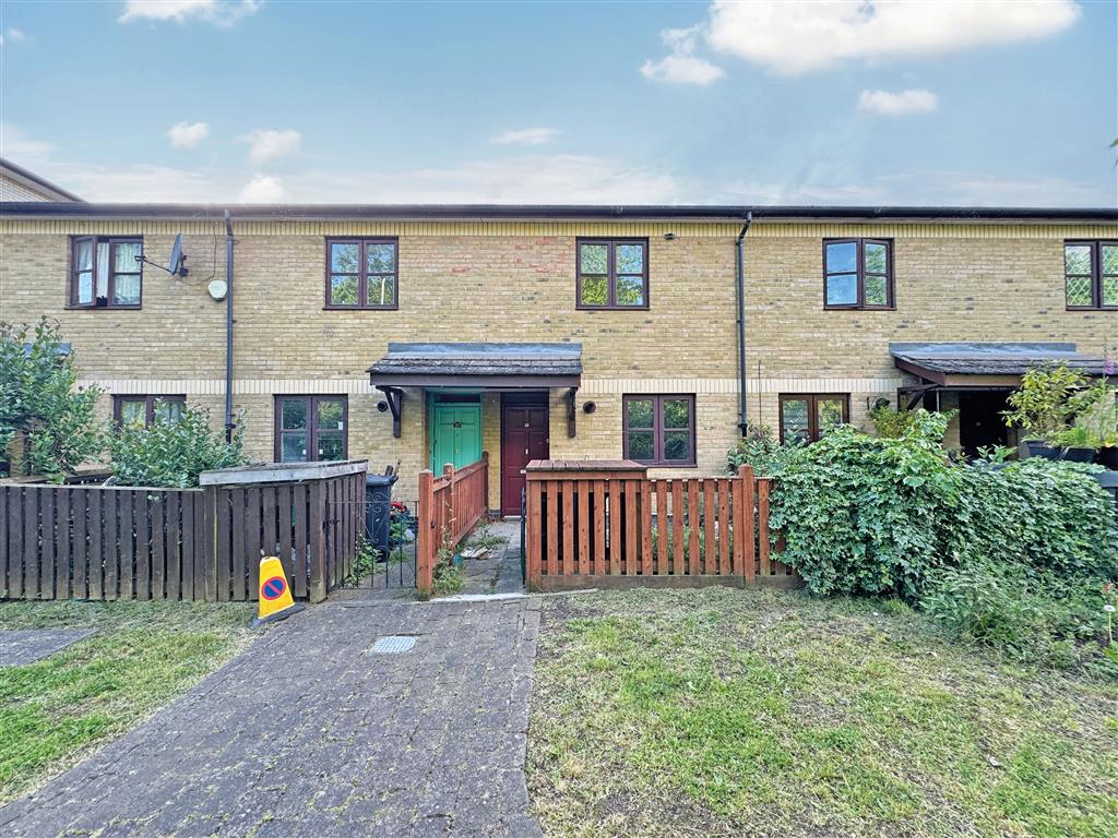 23, Pownsett Terrace, ILFORD, Essex, IG1 2SW