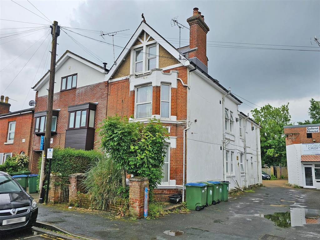 105, Alma Road, SOUTHAMPTON, Hampshire, SO14 6UY