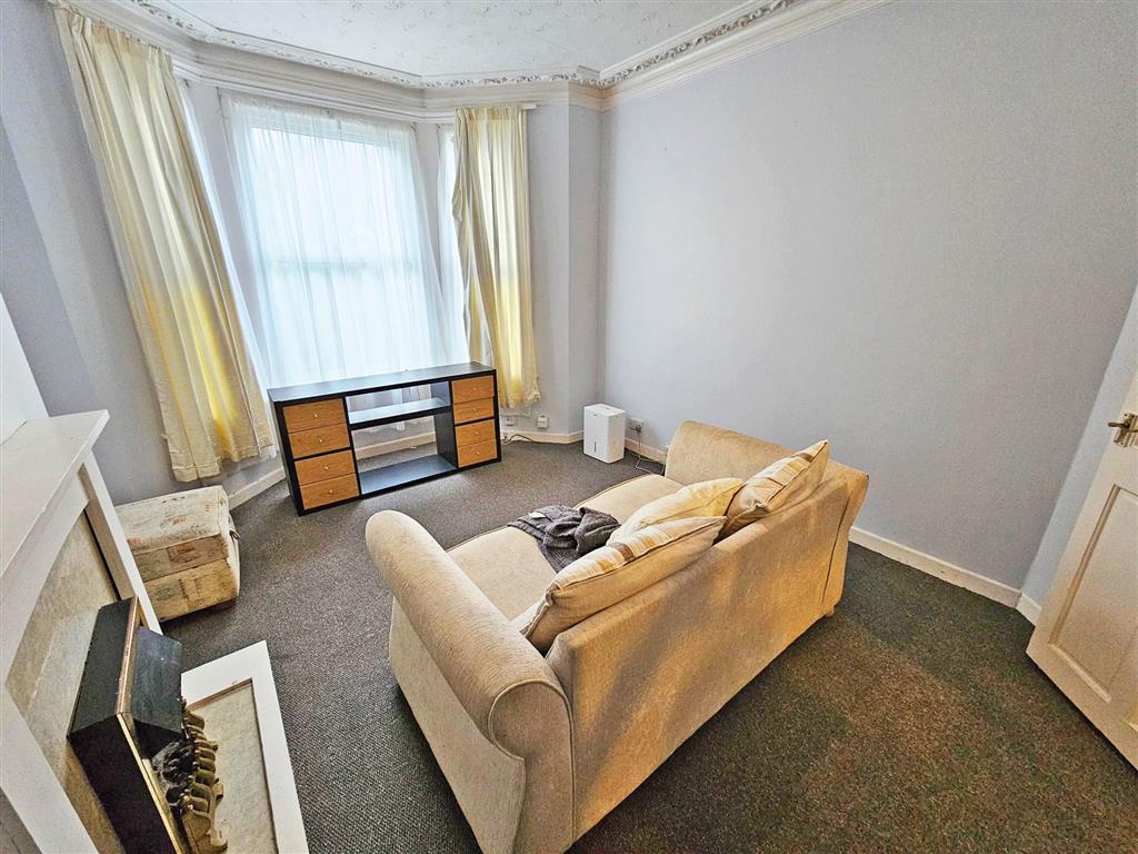 105, Alma Road, SOUTHAMPTON, Hampshire, SO14 6UY