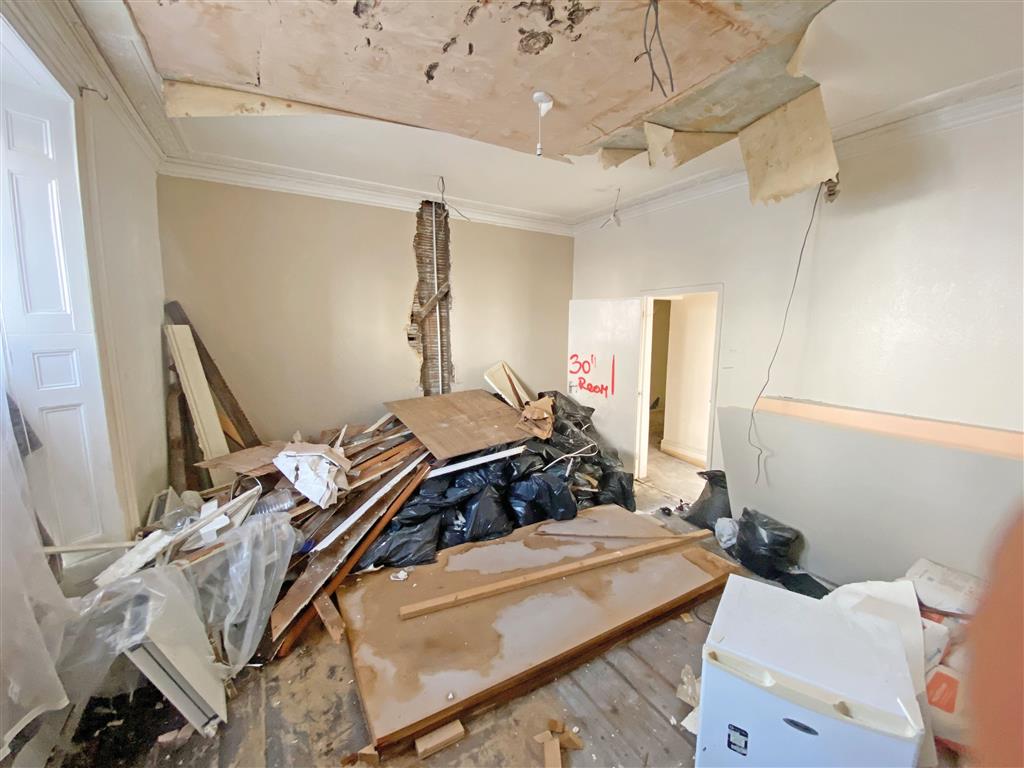 Ground Floor Flat, 13, Victoria Place, PLYMOUTH, Devon, PL2 1BY