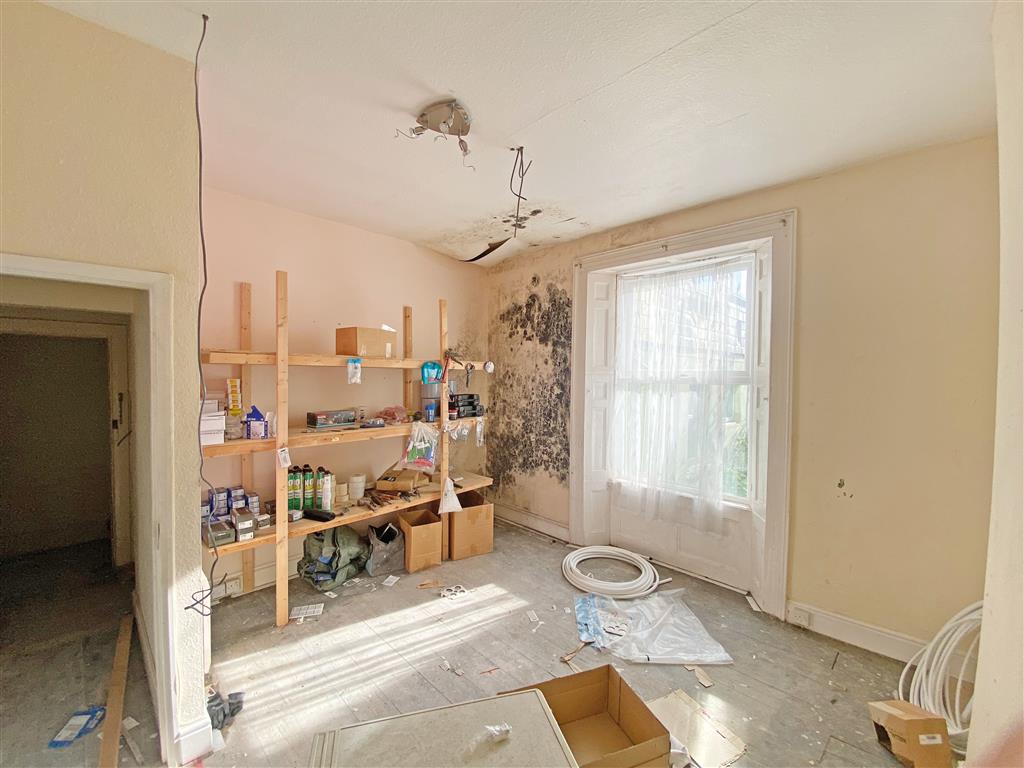 Ground Floor Flat, 13, Victoria Place, PLYMOUTH, Devon, PL2 1BY