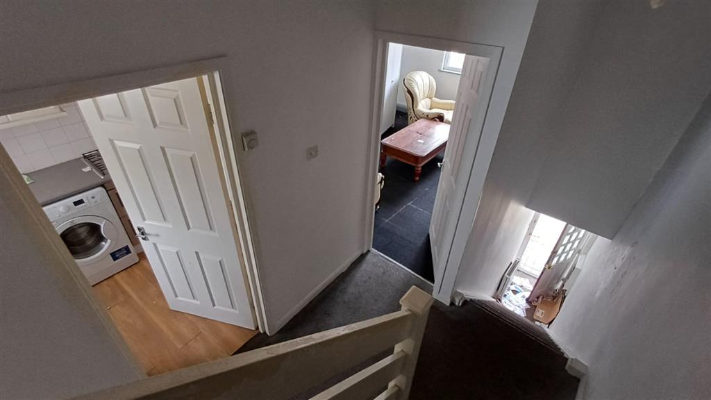 2a, Hencroft Street North, SLOUGH, Berkshire, SL1 1RD