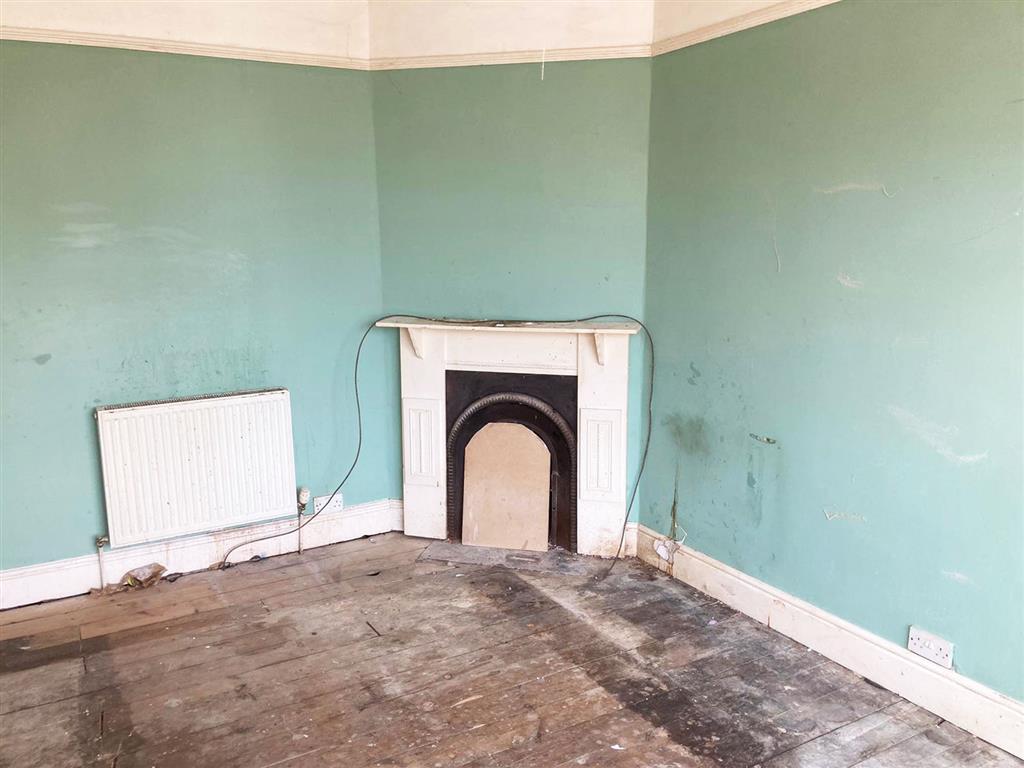16, Standley Road, WALTON ON THE NAZE, Essex, CO14 8PT