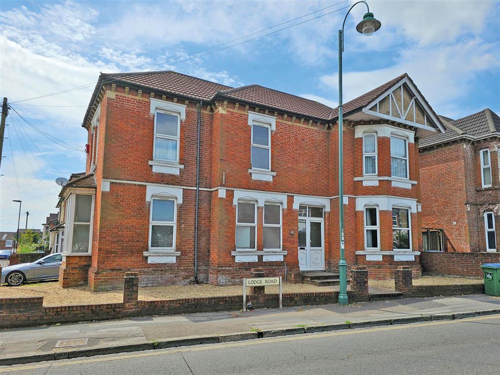 135, Lodge Road, SOUTHAMPTON, Hampshire, SO14 6QQ