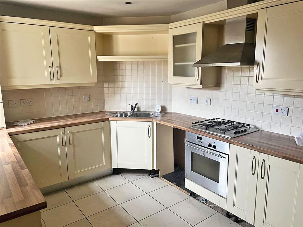 Flat 4, Larkspur Court, 28, Columbine Close, LIVERPOOL, Merseyside, L31 1FD