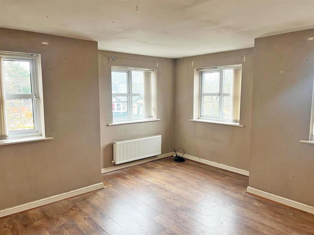 Flat 4, Larkspur Court, 28, Columbine Close, LIVERPOOL, Merseyside, L31 1FD