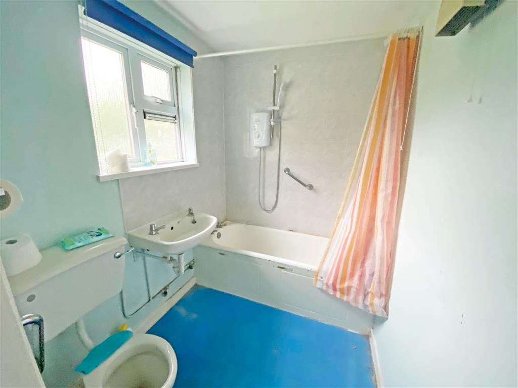 40, Yatesbury Village, CALNE, Wiltshire, SN11 8YG