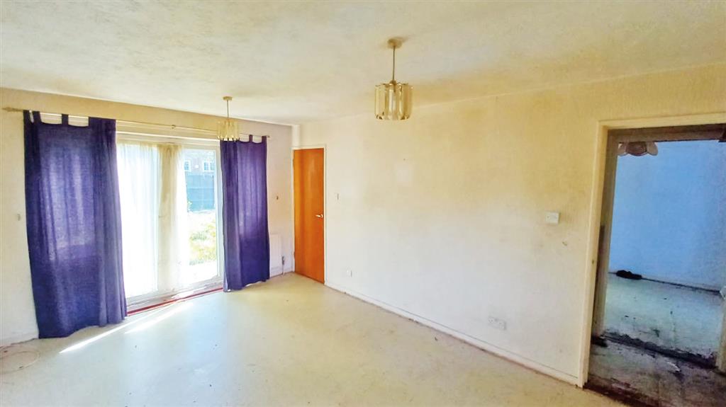 26, Pilgrim Close, MORDEN, Surrey, SM4 6QA