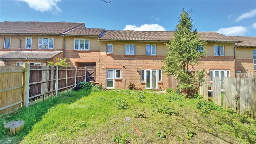 26, Pilgrim Close, MORDEN, Surrey, SM4 6QA