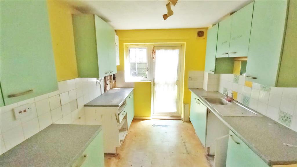 26, Pilgrim Close, MORDEN, Surrey, SM4 6QA