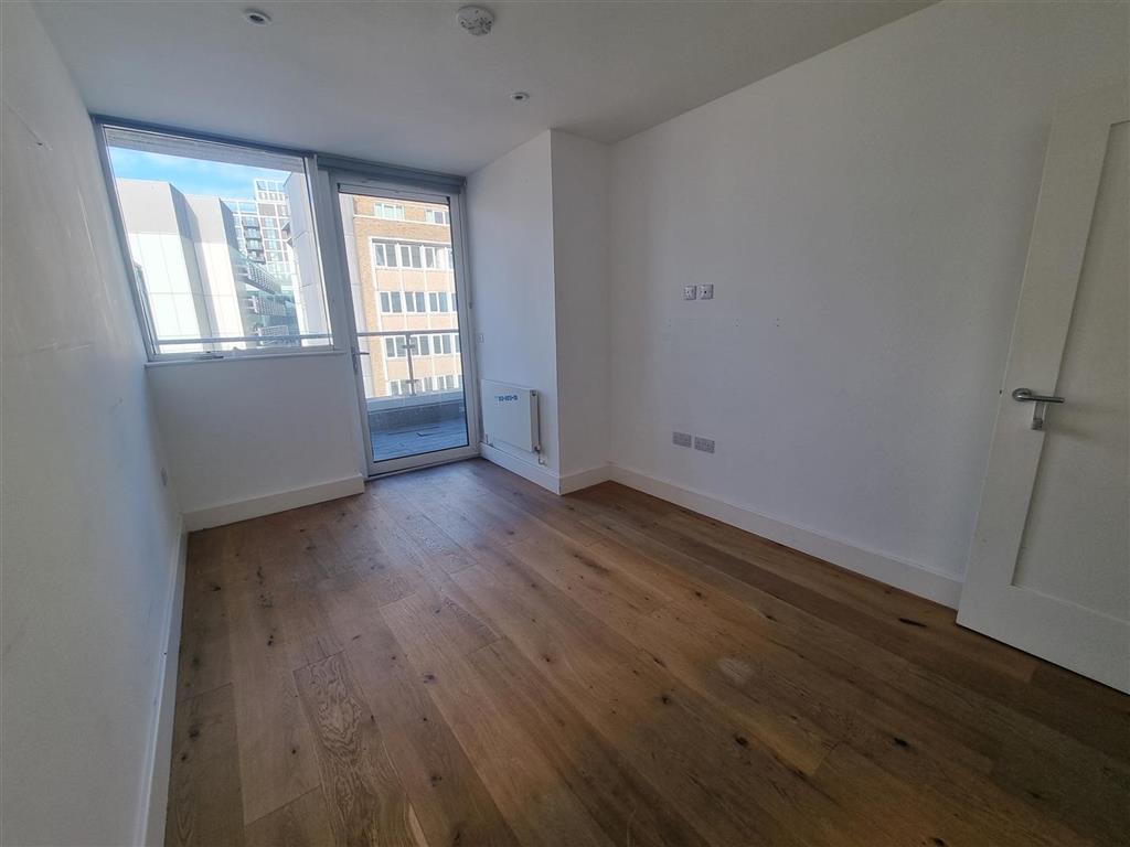 Flat 81, Green Dragon House 64-70, High Street, CROYDON, Surrey, CR0 1FT