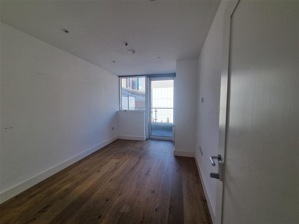 Flat 81, Green Dragon House 64-70, High Street, CROYDON, Surrey, CR0 1FT
