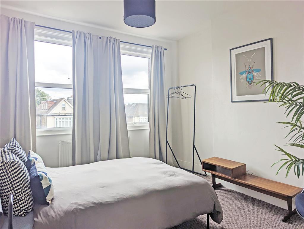 120A, Bromley Road, London, SE6 2UN